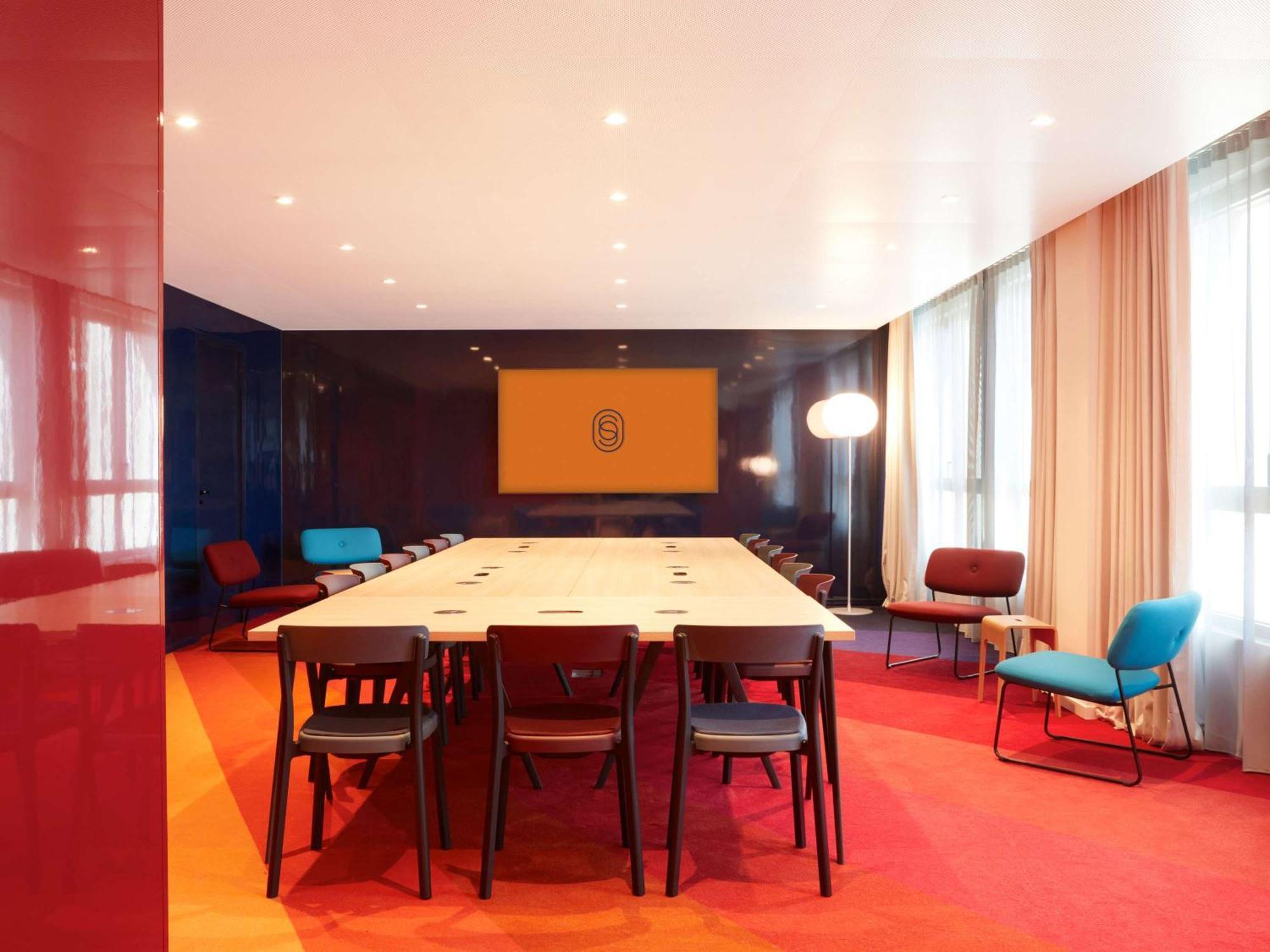 So/ Paris Hotel Bagian luar foto Meeting room