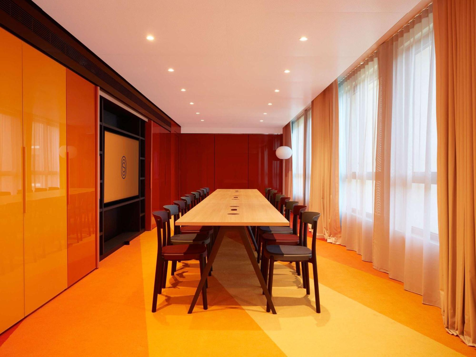 So/ Paris Hotel Bagian luar foto The boardroom at the headquarters of the European Anti-fraud Authority