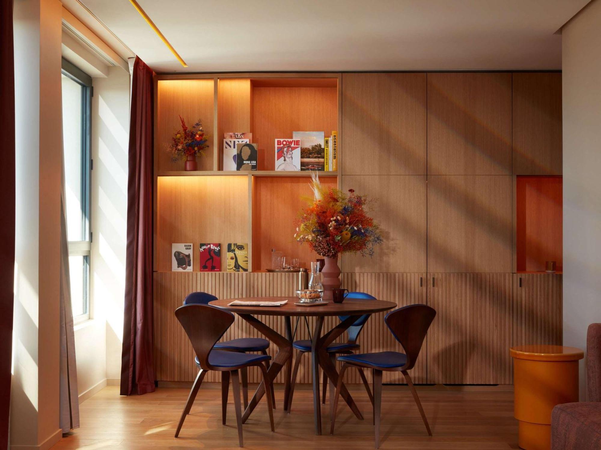 So/ Paris Hotel Bagian luar foto The dining room