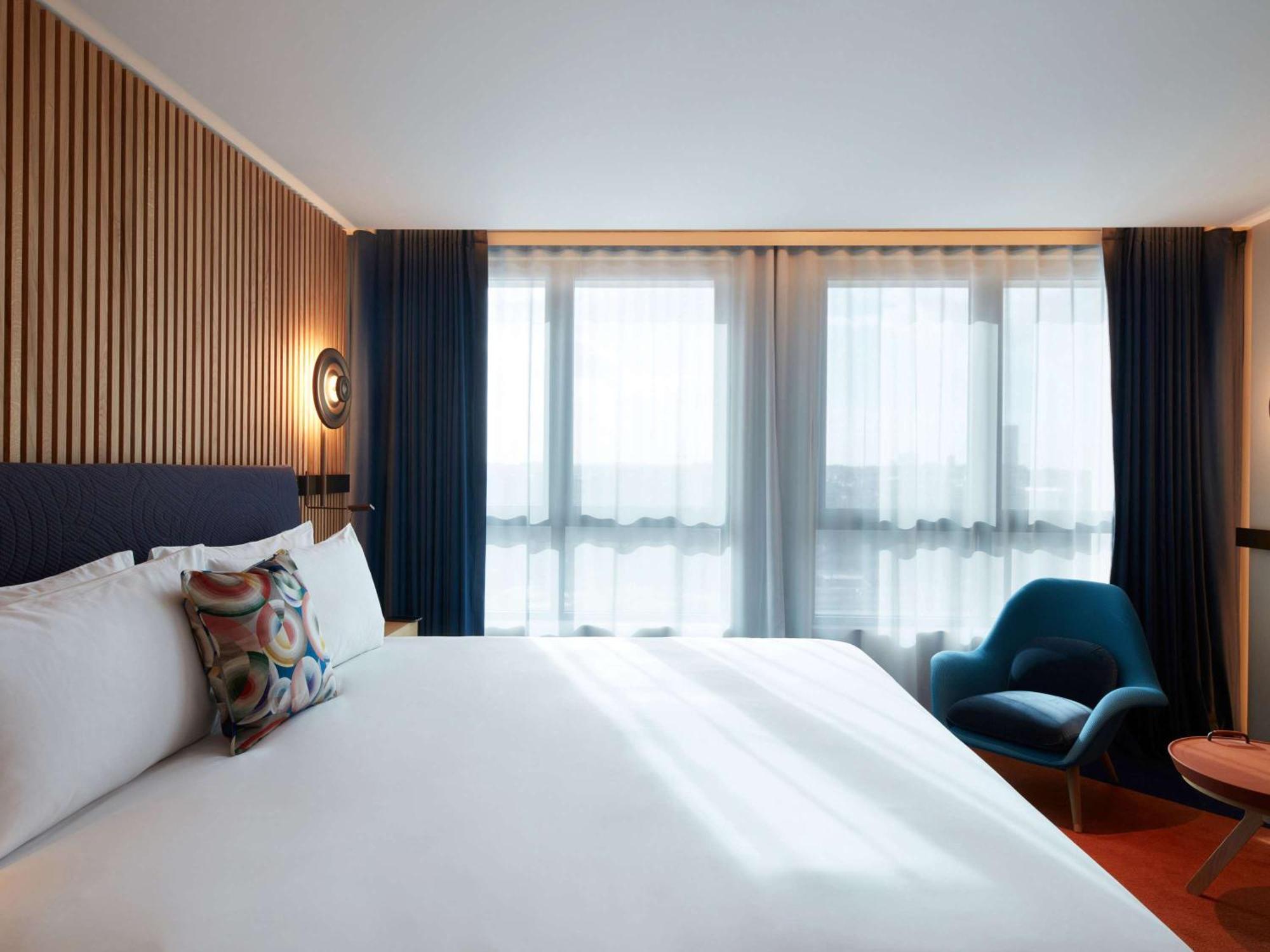 So/ Paris Hotel Bagian luar foto Deluxe room